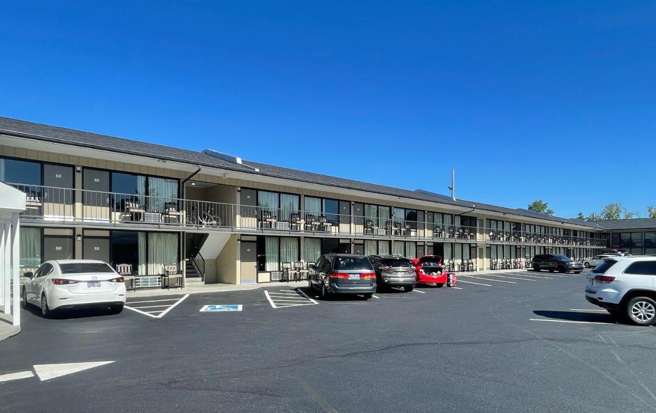 Travelodge By Wyndham Pigeon Forge Dollywood Lane Extérieur photo