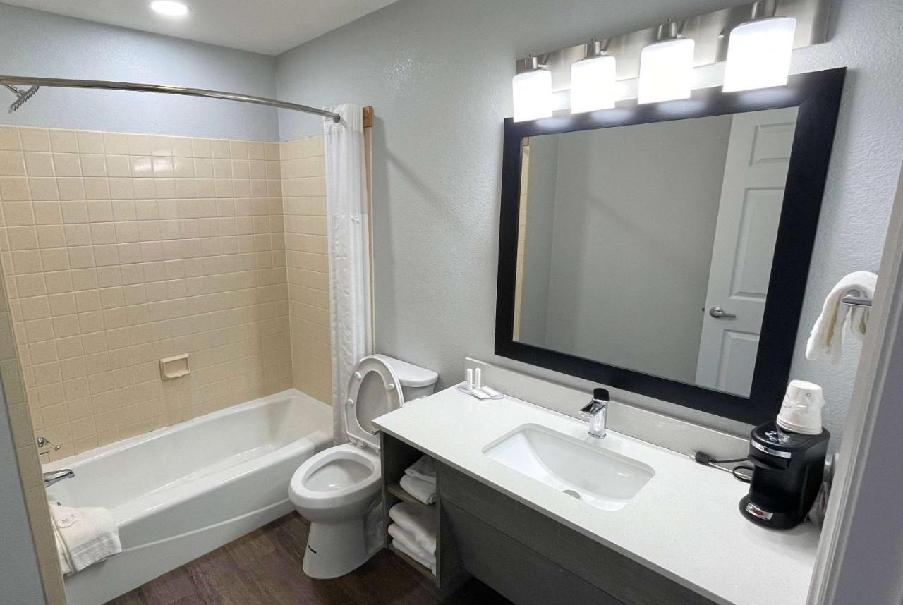 Travelodge By Wyndham Pigeon Forge Dollywood Lane Extérieur photo